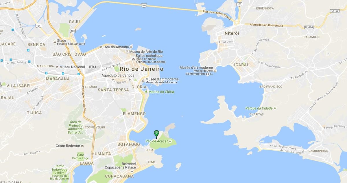 지도 해변의 우카